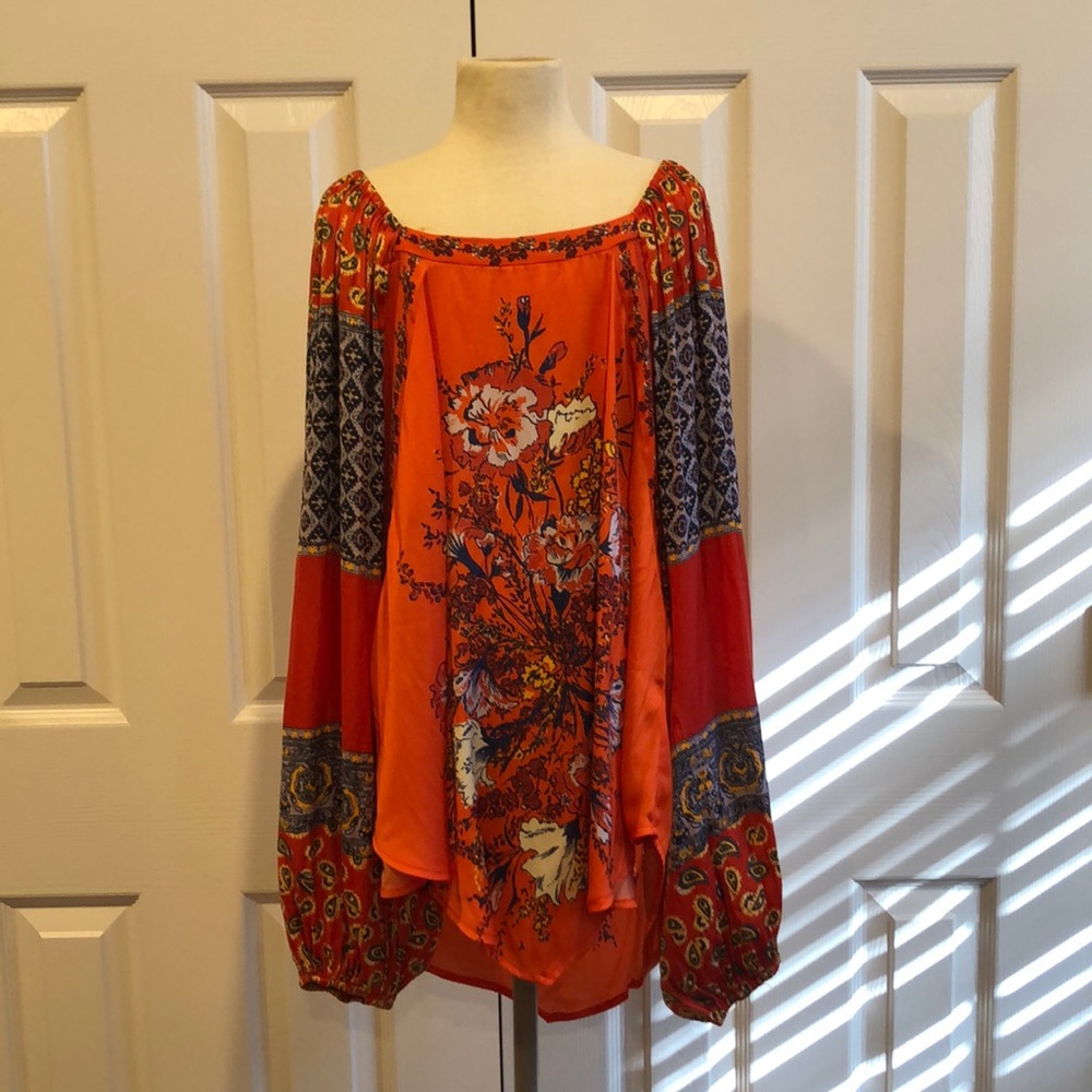 Nearly New Free People Floral Top👢💕